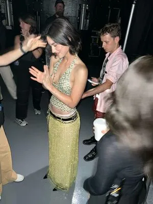 Gracie Abrams OnlyFans Leaked Free Thumbnail Picture - #Q53MlPevCe