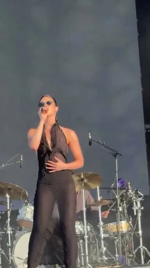 Gracie Abrams OnlyFans Leaked Free Thumbnail Picture - #RxR8vGjBon