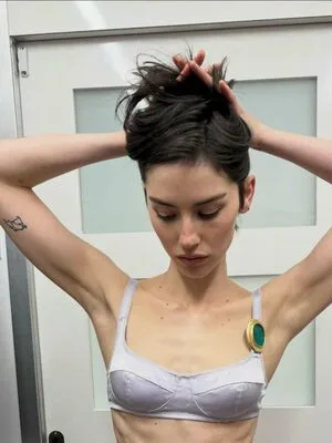 Gracie Abrams OnlyFans Leaked Free Thumbnail Picture - #c5QBKgCR09