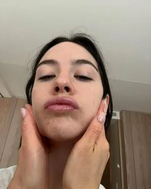 Gracie Abrams OnlyFans Leaked Free Thumbnail Picture - #iHNwkO34aZ