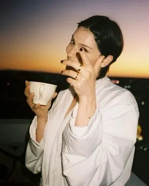 Gracie Abrams OnlyFans Leaked Free Thumbnail Picture - #kOCgoAuz1X