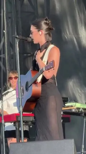 Gracie Abrams OnlyFans Leaked Free Thumbnail Picture - #nGSFHULJS7