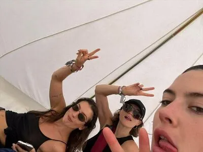 Gracie Abrams OnlyFans Leaked Free Thumbnail Picture - #qC1qAvoq4T