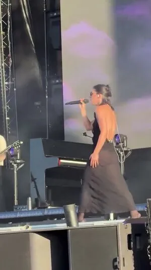 Gracie Abrams OnlyFans Leaked Free Thumbnail Picture - #qi8kJJWhiz