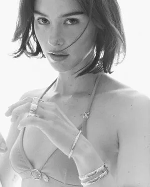 Gracie Abrams OnlyFans Leaked Free Thumbnail Picture - #vIKZdUYMSb