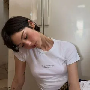 Gracie Abrams OnlyFans Leaked Free Thumbnail Picture - #z3EHs4RdB0
