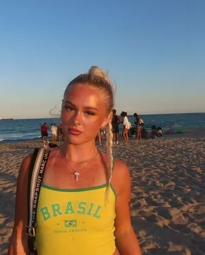 Gracie Dyer OnlyFans Leaked Free Thumbnail Picture - #eB1riifPRI