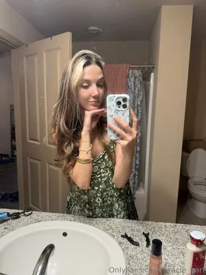 Gracie Hart OnlyFans Leaked Free Thumbnail Picture - #u32Gb0k4Md