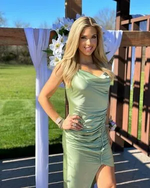 Gracie Hunt OnlyFans Leaked Free Thumbnail Picture - #B4zFKc3UjM
