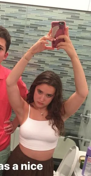 Gracie Lawrence OnlyFans Leaked Free Thumbnail Picture - #aMG3XDn839