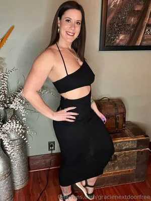 Gracienextdoorfree OnlyFans Leaked Free Thumbnail Picture - #1s8gnRSdLM