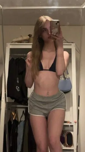 Graciewest OnlyFans Leaked Free Thumbnail Picture - #1I3jH5BWQO