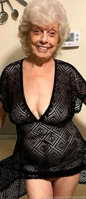 Grandma Linda Lindahope1939 Lucy Cutest OnlyFans Leaked Free Thumbnail Picture - #bULM52k13X