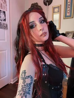 Graveghostie OnlyFans Leaked Free Thumbnail Picture - #1phhnPPnfY