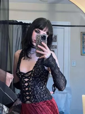 Graveghostie OnlyFans Leaked Free Thumbnail Picture - #7pnA3z7Nes