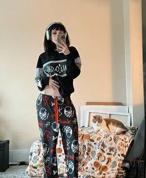 Graveghostie OnlyFans Leaked Free Thumbnail Picture - #ErKWdhaRju