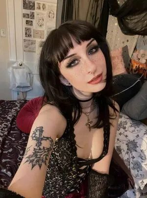 Graveghostie OnlyFans Leaked Free Thumbnail Picture - #H1SOamL37F