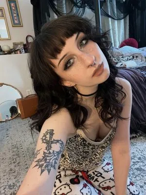 Graveghostie OnlyFans Leaked Free Thumbnail Picture - #Q6LJJ45QHd
