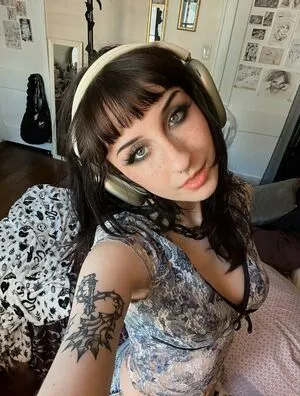 Graveghostie OnlyFans Leaked Free Thumbnail Picture - #Z9atVNqGdz