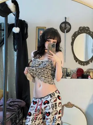 Graveghostie OnlyFans Leaked Free Thumbnail Picture - #cMMACCZl0V