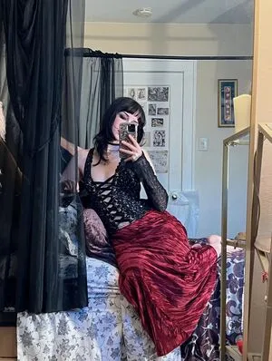 Graveghostie OnlyFans Leaked Free Thumbnail Picture - #rjp3b7ofOW