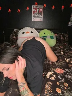 Graveyardtrash OnlyFans Leaked Free Thumbnail Picture - #9yPxZ4esCb