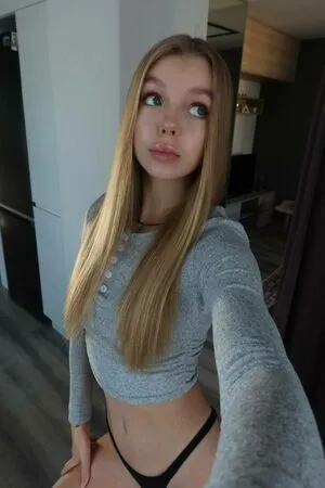 Grazhinka OnlyFans Leaked Free Thumbnail Picture - #C2Jk1j4oz3