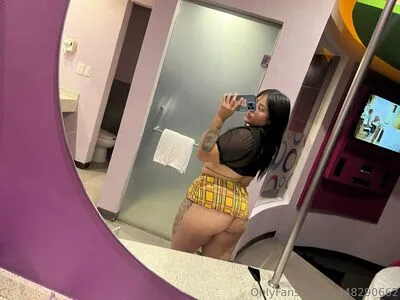 Greciaaa21 OnlyFans Leaked Free Thumbnail Picture - #8qtEQfhOEu