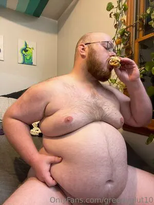 Greedyglut10 OnlyFans Leaked Free Thumbnail Picture - #MPOTxTk531