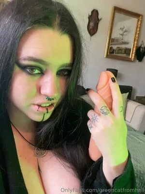 Greencatfromhell OnlyFans Leaked Free Thumbnail Picture - #HXTQeBByTv