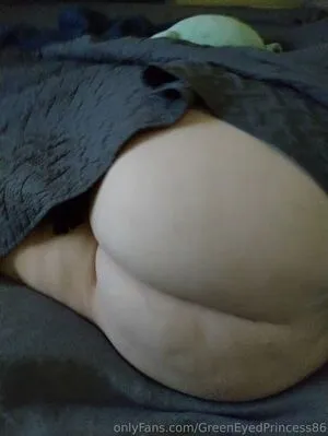 Greeneyedprincess86 OnlyFans Leaked Free Thumbnail Picture - #S5WqUYNM5l