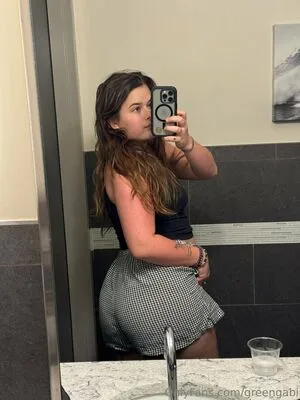 Greengabi OnlyFans Leaked Free Thumbnail Picture - #1Re4M4De34