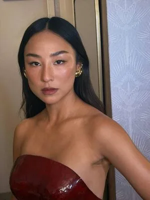 Greta Lee OnlyFans Leaked Free Thumbnail Picture - #FR2Chnjngm
