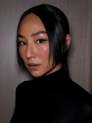 Greta Lee OnlyFans Leaked Free Thumbnail Picture - #PGr3KENYEE