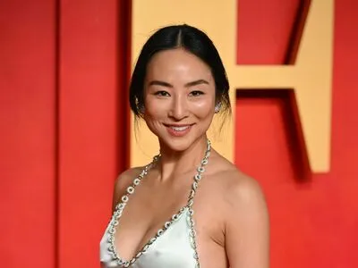 Greta Lee OnlyFans Leaked Free Thumbnail Picture - #hTrMGBpZdn