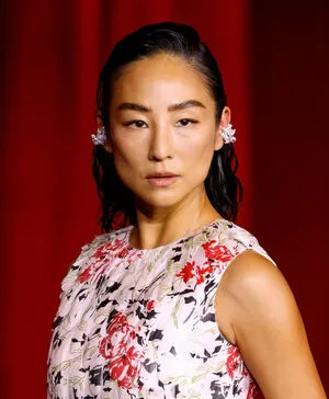 Greta Lee OnlyFans Leaked Free Thumbnail Picture - #zCeDTZtuCA