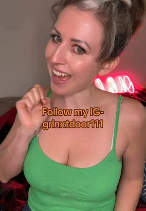 Grlnxtdoor111 OnlyFans Leaked Free Thumbnail Picture - #dWPs45iqlg