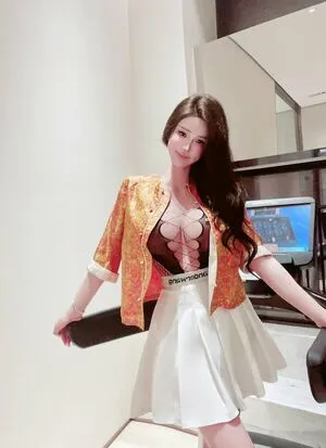 Gu Linxi OnlyFans Leaked Free Thumbnail Picture - #1C7f8tItsi