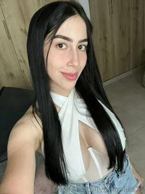 Gummies15 OnlyFans Leaked Free Thumbnail Picture - #GOMTHZZOMW