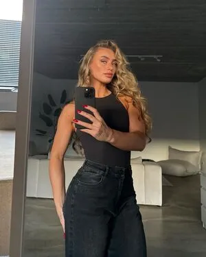 Guusje Van Geel OnlyFans Leaked Free Thumbnail Picture - #H354XoBEH3