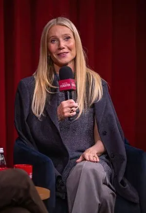 Gwyneth Paltrow OnlyFans Leaked Free Thumbnail Picture - #AUBmw7ts2f
