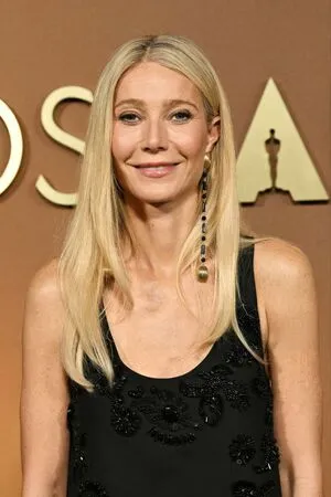 Gwyneth Paltrow OnlyFans Leaked Free Thumbnail Picture - #MlSfZJKDKC