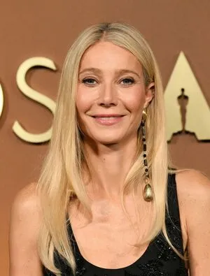 Gwyneth Paltrow OnlyFans Leaked Free Thumbnail Picture - #OBMAyQE9Js