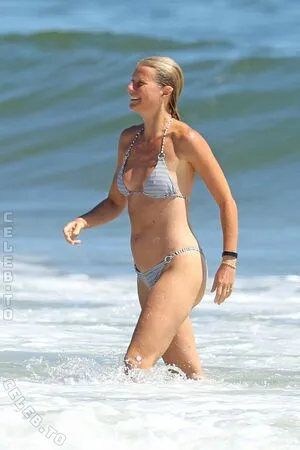 Gwyneth Paltrow OnlyFans Leaked Free Thumbnail Picture - #fArAsasObi
