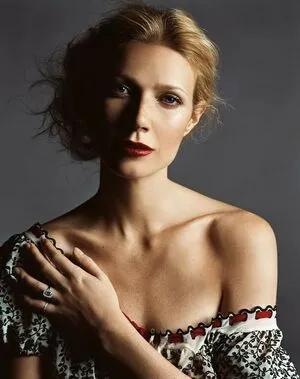 Gwyneth Paltrow OnlyFans Leaked Free Thumbnail Picture - #rixqnD38L5