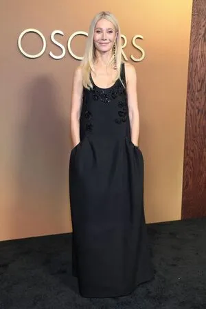 Gwyneth Paltrow OnlyFans Leaked Free Thumbnail Picture - #xwwY1B01Cx