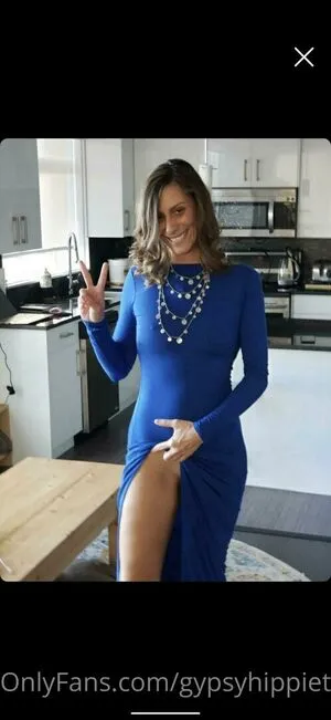 Gypsyhippietravel OnlyFans Leaked Free Thumbnail Picture - #7CGzsPGSPw