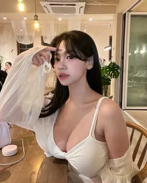 H Xee OnlyFans Leaked Free Thumbnail Picture - #56MOYI8OOm