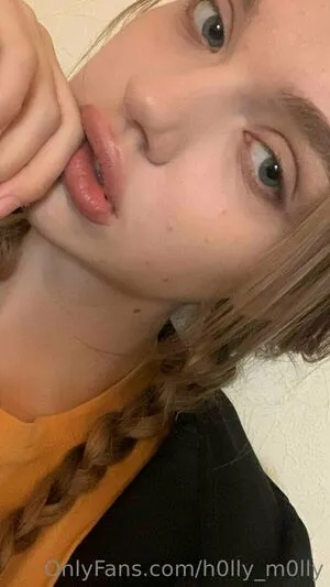 H0lly M0lly OnlyFans Leaked Free Thumbnail Picture - #2xYweIgz9U