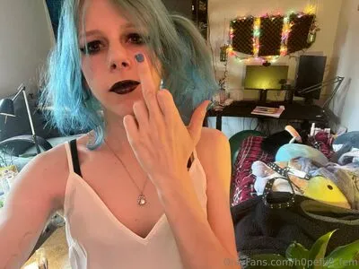 H0pefull Fem OnlyFans Leaked Free Thumbnail Picture - #7GjKsmM5gw